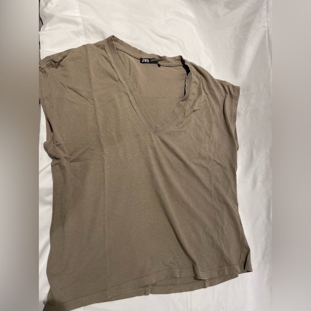 Tee